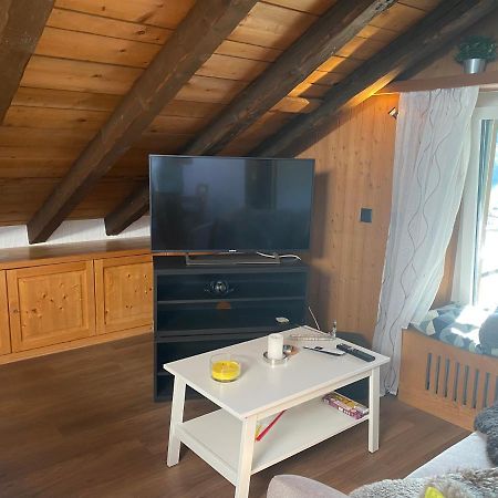 Dachwohnung In Der Mitte Von Laax-Dorf Luaran gambar