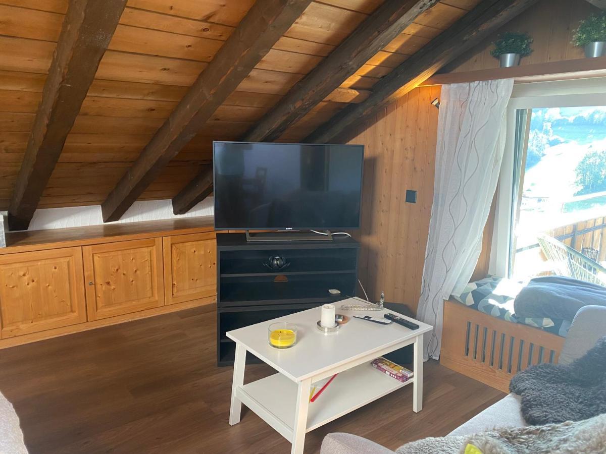 Dachwohnung In Der Mitte Von Laax-Dorf Luaran gambar