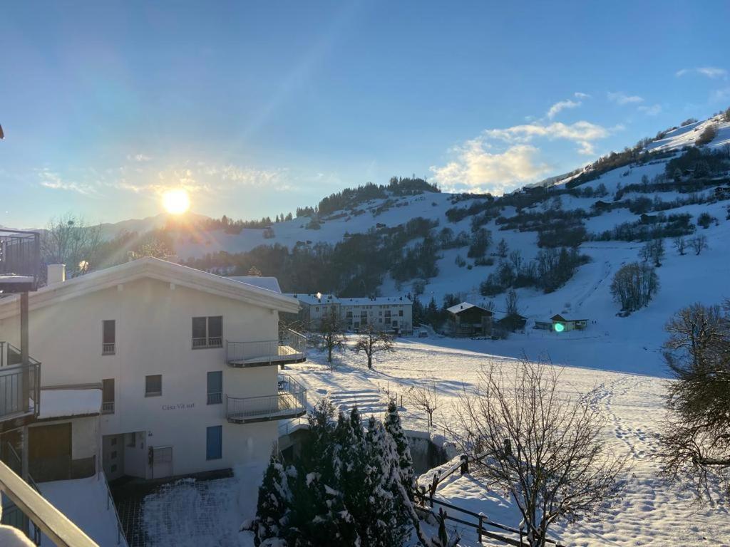 Dachwohnung In Der Mitte Von Laax-Dorf Luaran gambar